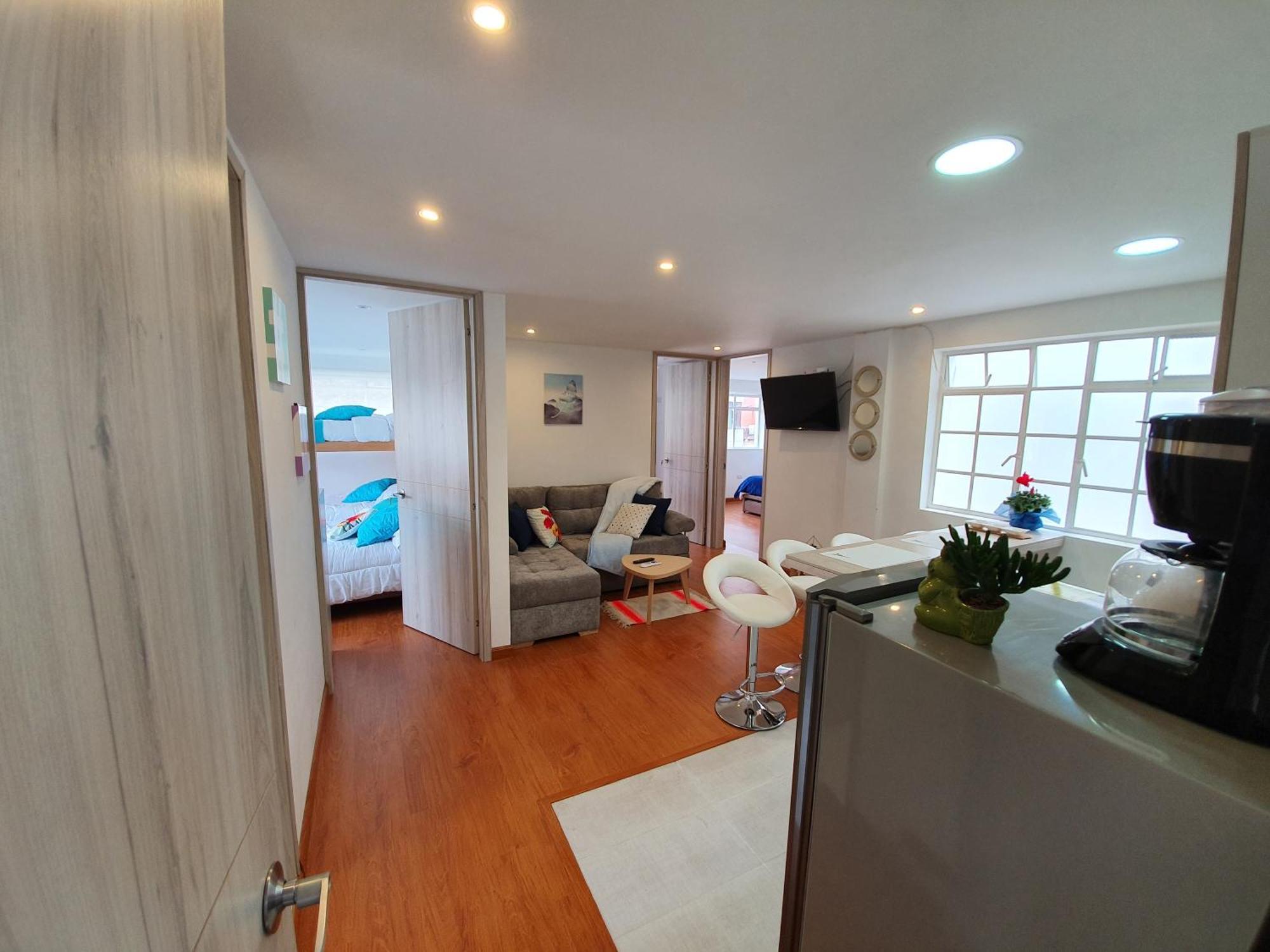 Apartment Homy - Corferias, Embassy, Airport, G12, Un, Agora *